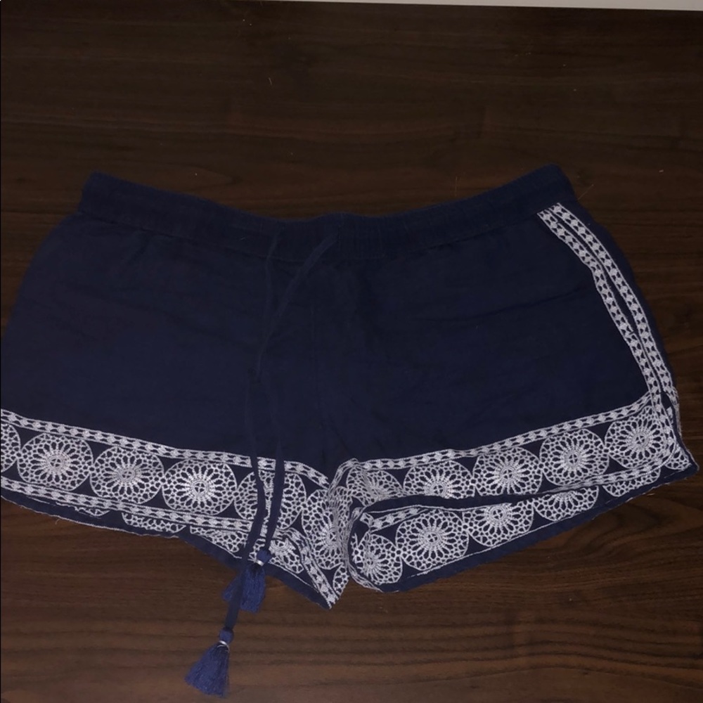 Vineyard vines short